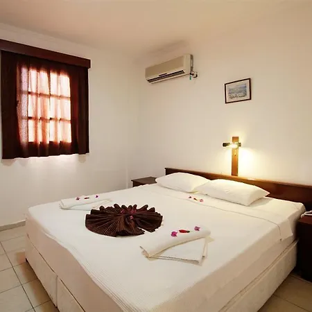 Sun And Sea Отель 3*