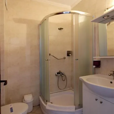 Sun And Sea Отель Тургутрейс