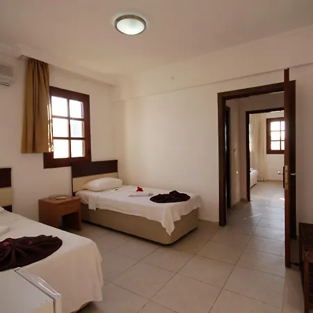 מלון Sun And Sea 3*