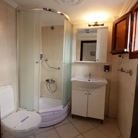 מלון Sun And Sea טורגוטריס