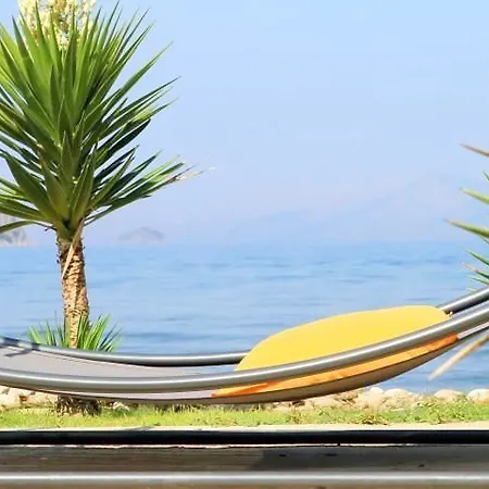 מלון Sun And Sea