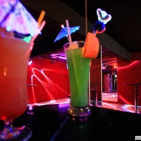 מלון Sun And Sea טורגוטריס