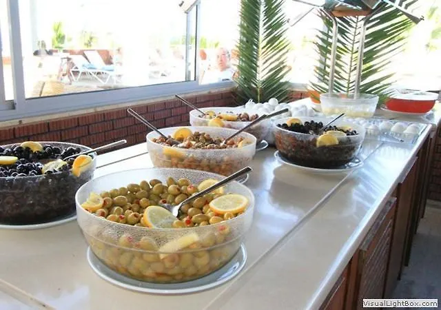 Sun And Sea تورغوتْريس