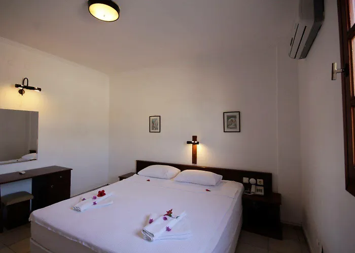 Sun And Sea Hotel Turgutreis