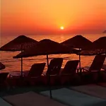 Sun And Sea Отель 3*