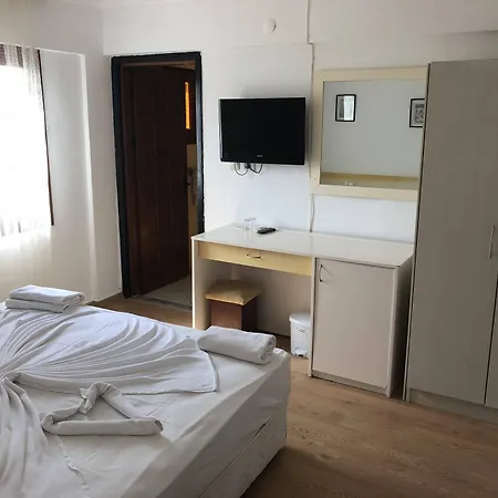 Sun And Sea Hotel 3*