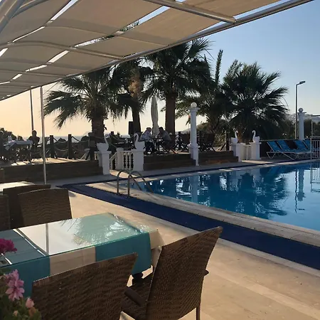 Sun And Sea Hotell Turgutreis